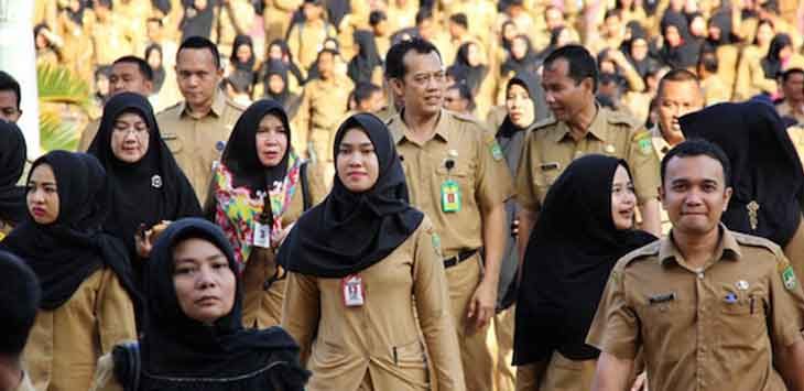 Apa Solusi Pemerintah Jika Jokowi Tak Mau Honorer Diberhentikan